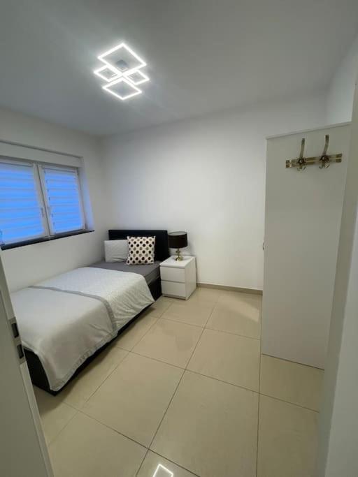 Exklusive Flughafen-Messe Apartment Naehe Duesseldorf 뒤스부르크 외부 사진